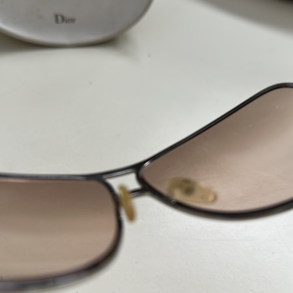 Authentic Dior sunglasses - Picture 5 of 8